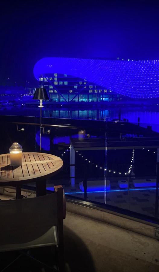 Yas Island Lägenhet Abu Dhabi Exteriör bild