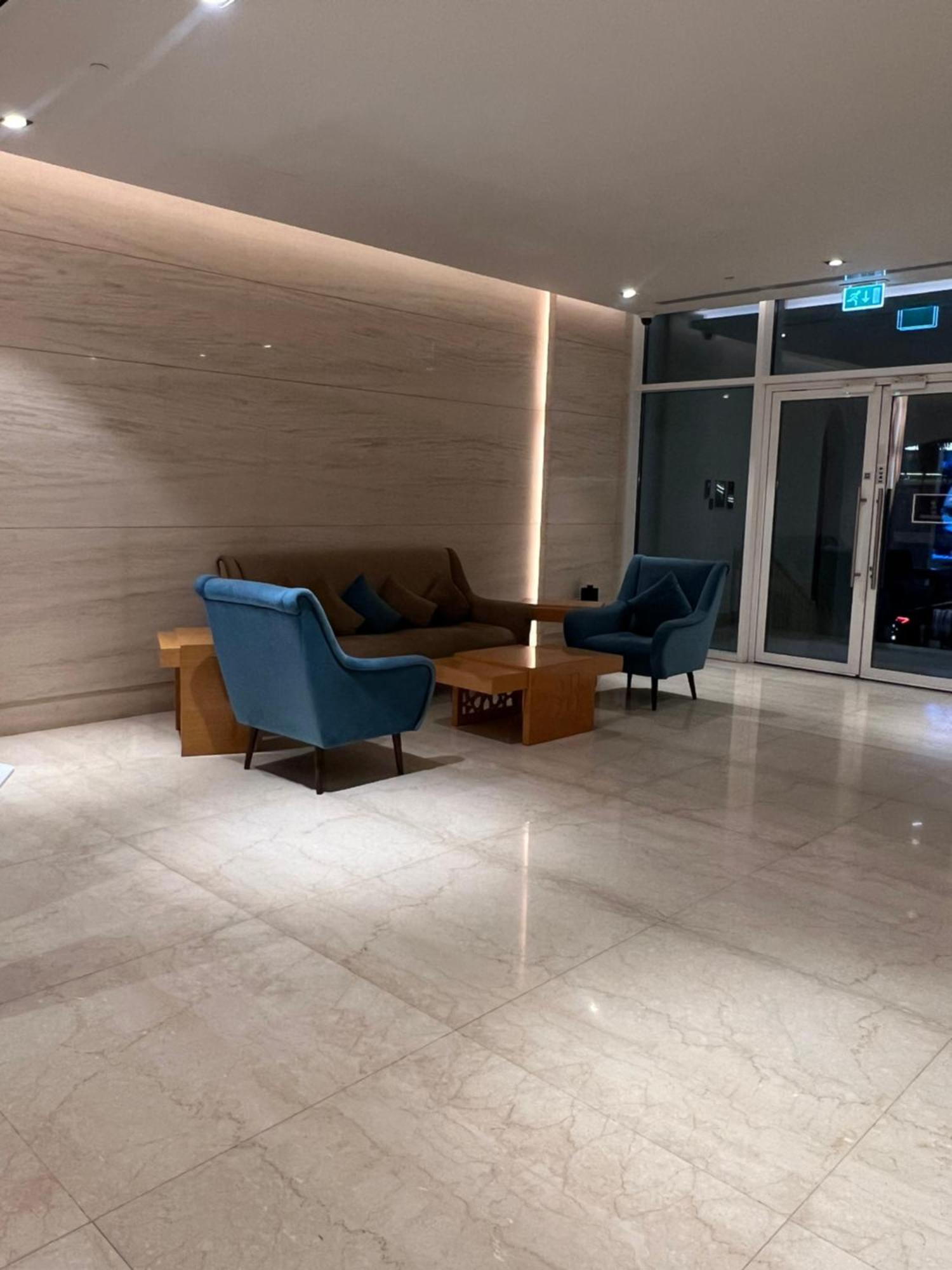 Yas Island Lägenhet Abu Dhabi Exteriör bild